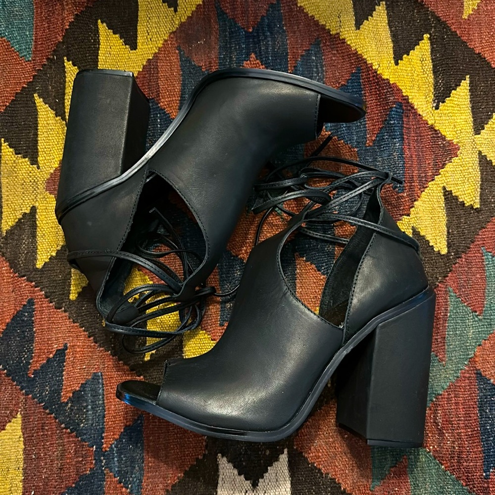Super cool tie Jeffrey Campbell x UNIF heels